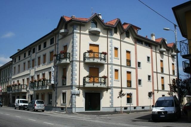 Locanda Sant'Ambrogio Cislago Eksteriør billede